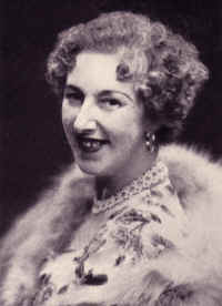 phyllishastings1950s.jpg (917002 bytes)